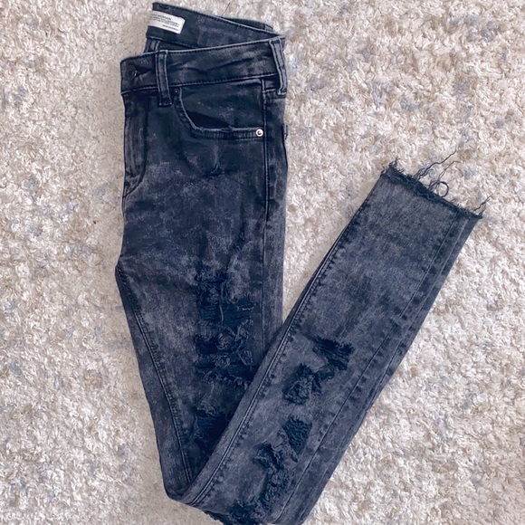 Zara TRF premium denim ripped skinny jeans - Picture 1 of 12